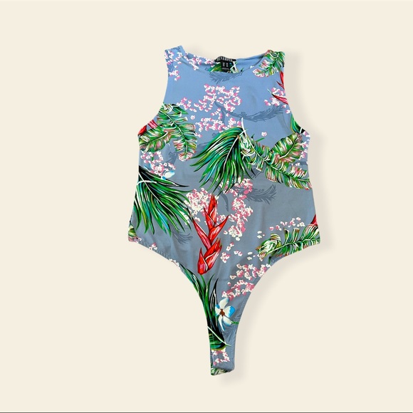 Revamped Bodysuit - Picture 3 of 4